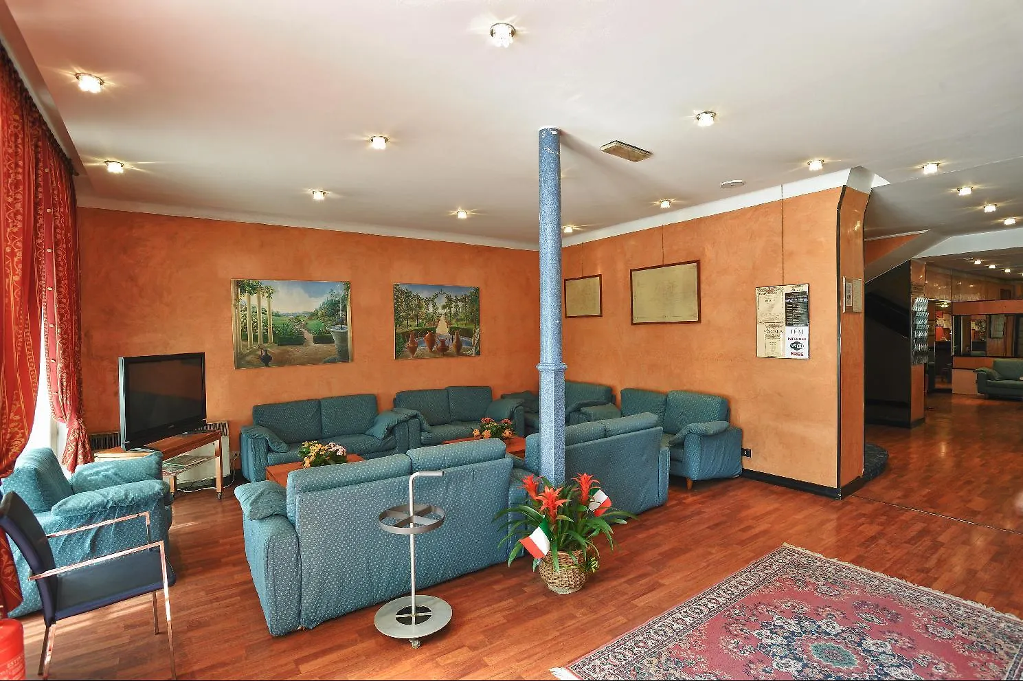 Heart Hotel Milano 4*,